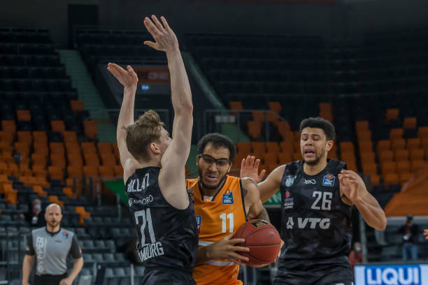 判罚点球 判罚点球