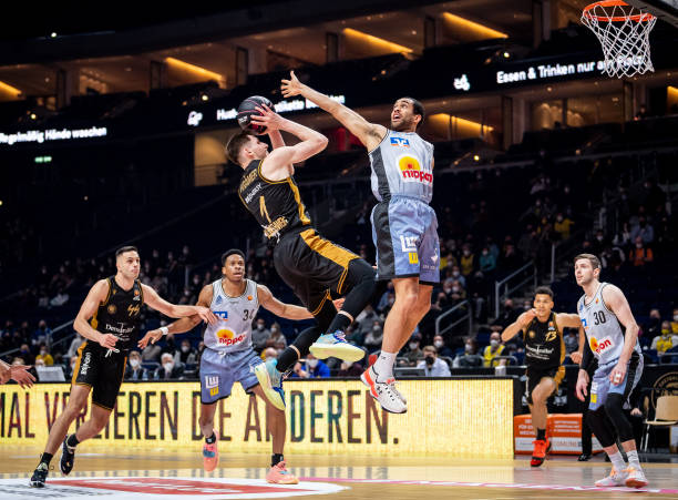 赛中消耗全 赛中消耗全